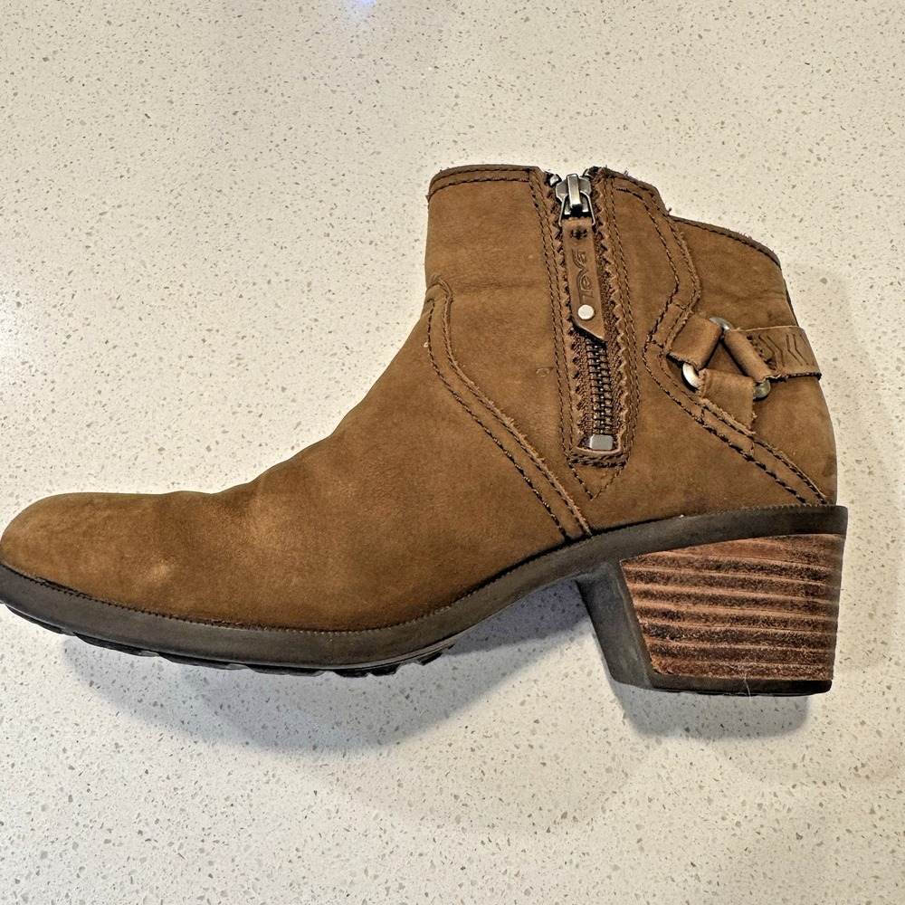Teva Foxy Womens Size 7 Brown‎ Leather Side Zip Block Heel Ankle Boot Harness